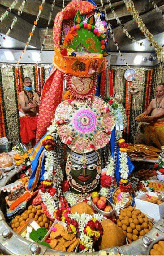 నీలాకాశము రంగులలో…