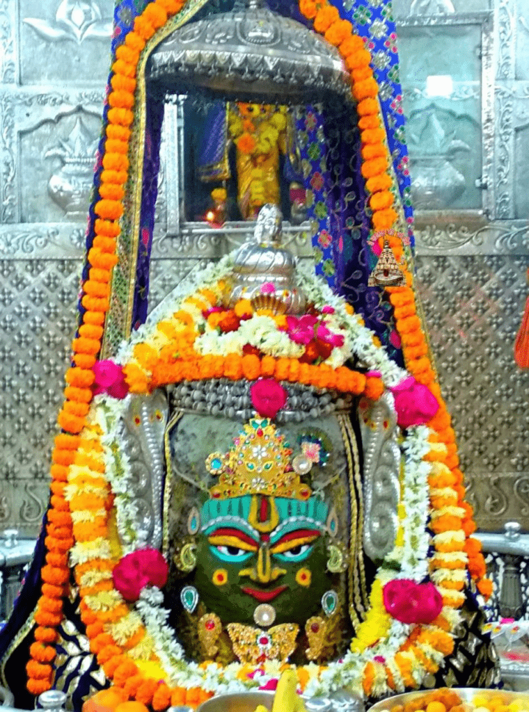 తొలి రవికిరణము నేలను తాకుచుండగా…