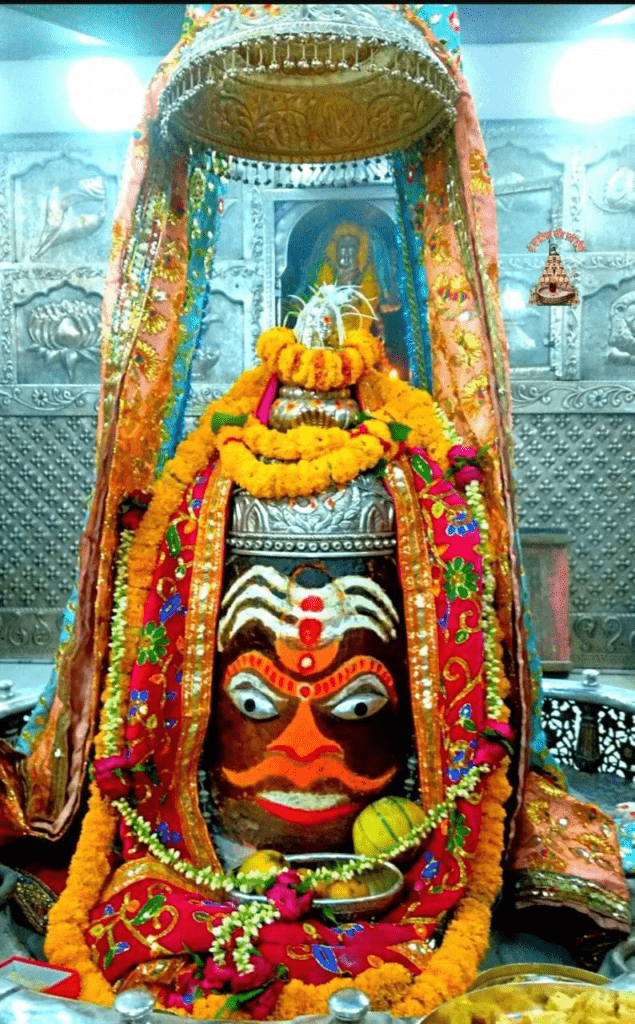 పరికించి చూడగా..ప్రళయరుదృడతడు