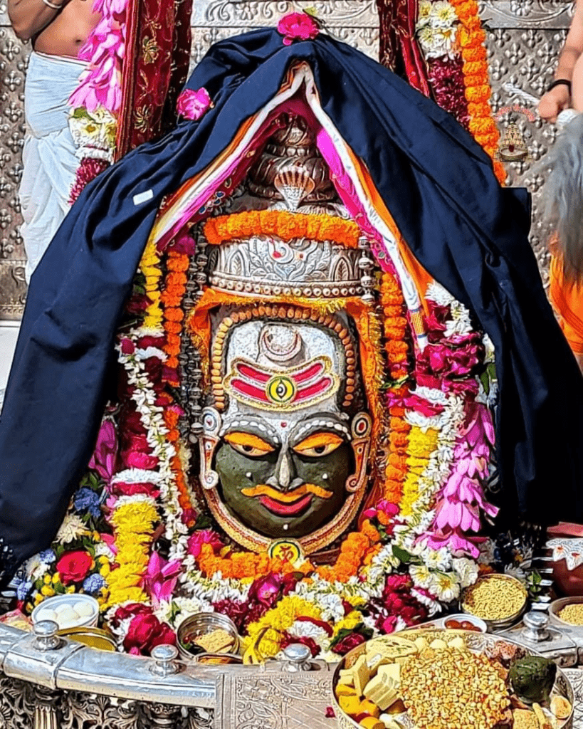 విన్నావటయా శంకరా..చెప్పుచున్నారందరూ ప్రతి మనిషిలో ఉంటావని…