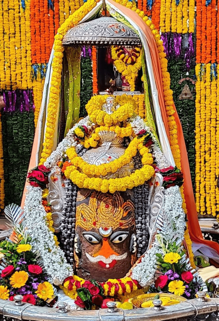 ఏమున్నదయా నీ మోములో..