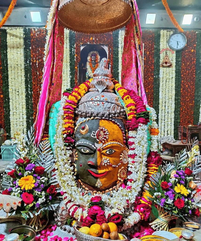 చూడ రెండు కళ్ళూ చాలవు శివయ్య..నీ సౌందర్య రూపమును..